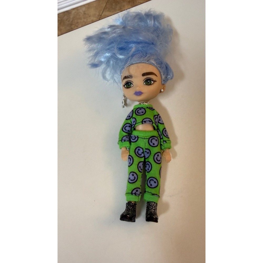 Barbie Extra Minis Doll #3 Blue Hair Green Smiley Face Emoji Outfit Boots 5.5"